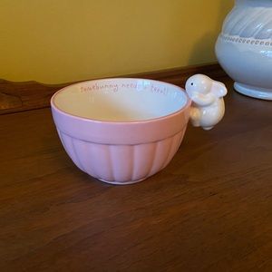 Adorable ceramic Easter Bunny bowl from Hallmark.